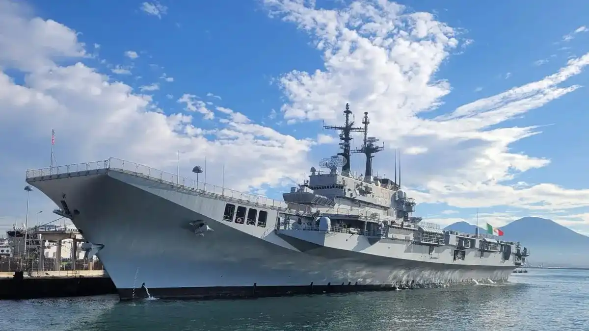 Keterlibatan Kapal Induk TNI AL Dalam Penanganan Karhutla