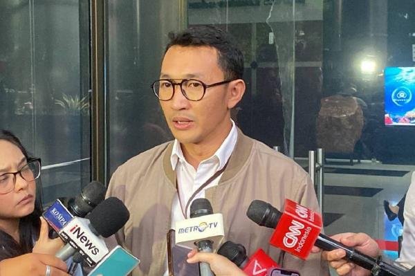 Penyelidikan KPK Terhadap Istri Bupati Pemalang Penyelidikan KPK Terhadap Istri Bupati Pemalang