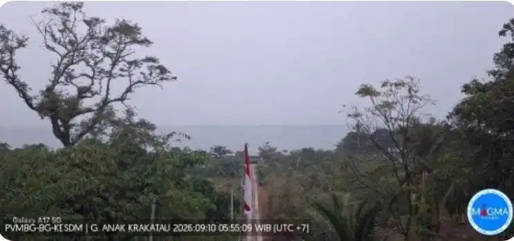 Gunung Anak Krakatau Masih Siaga, Warga Dilarang Dekat