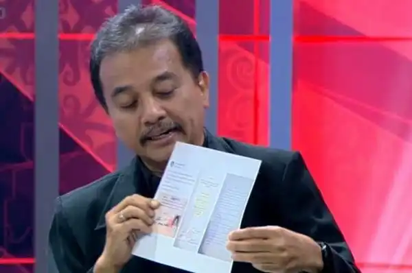 Kejanggalan Skripsi Jokowi dalam Pandangan Roy Suryo