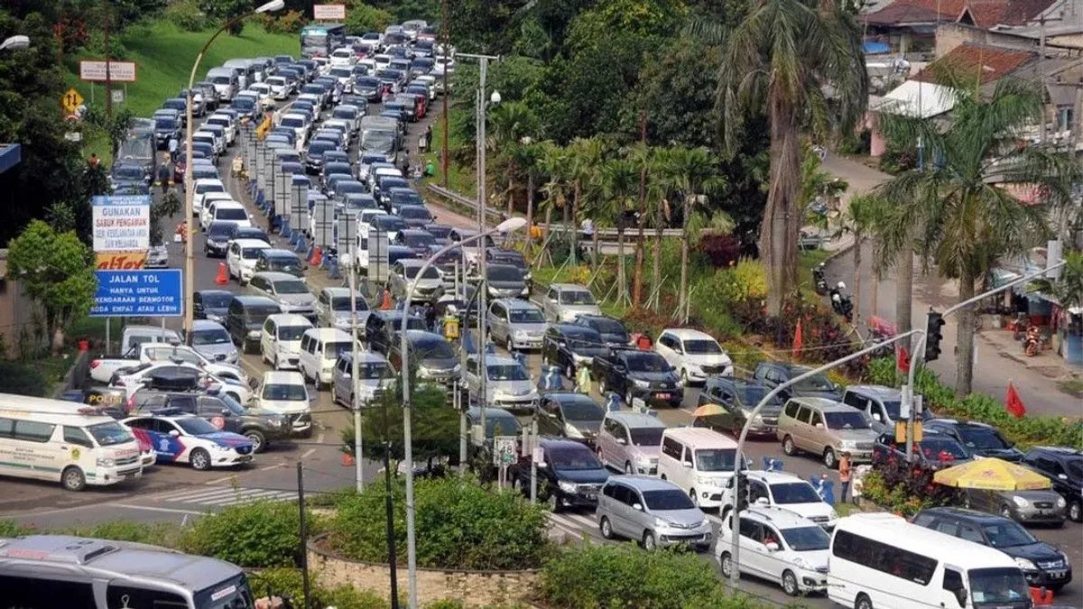 Pemberlakuan Aturan Ganjil Genap di Puncak Bogor pada Akhir Pekan Ini Pemberlakuan Aturan Ganjil Genap di Puncak Bogor pada Akhir Pekan Ini