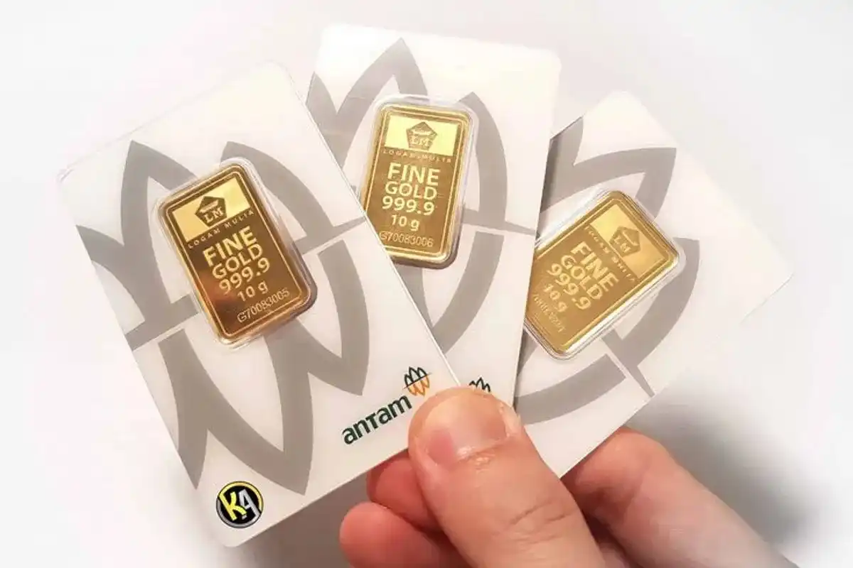 Penurunan Harga Emas Antam: Peluang Investasi atau Tidak?
