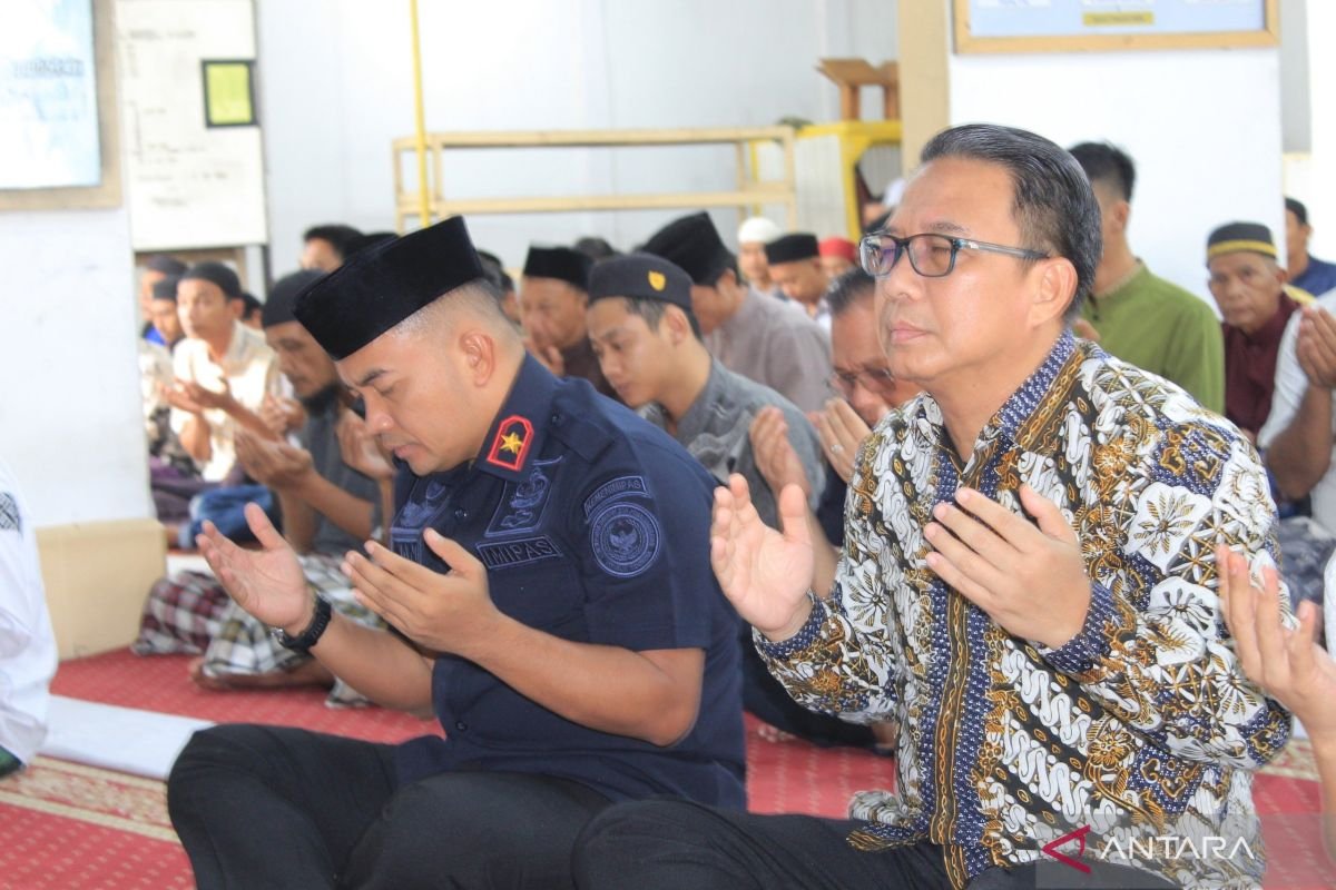 Solidaritas Masyarakat Binaan untuk Jurnalis yang Hilang Kontak Solidaritas Masyarakat Binaan untuk Jurnalis yang Hilang Kontak