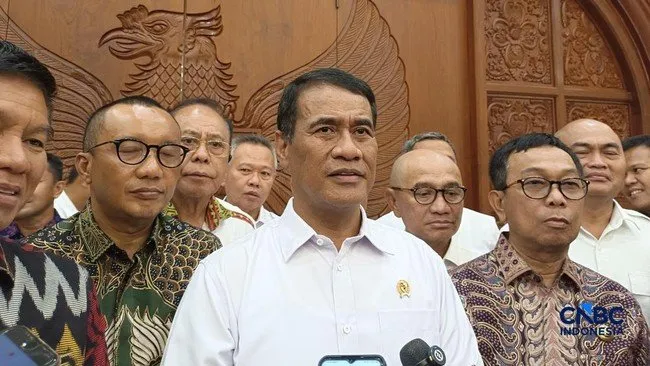 Pengembangan Bioetanol dan Dukungan 44 Bupati Pengembangan Bioetanol dan Dukungan 44 Bupati