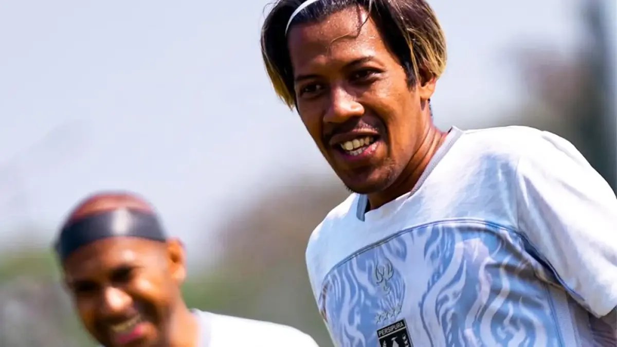 Tekad Persipura Bangkit Tanpa Suporter di Kandang Tekad Persipura Bangkit Tanpa Suporter di Kandang