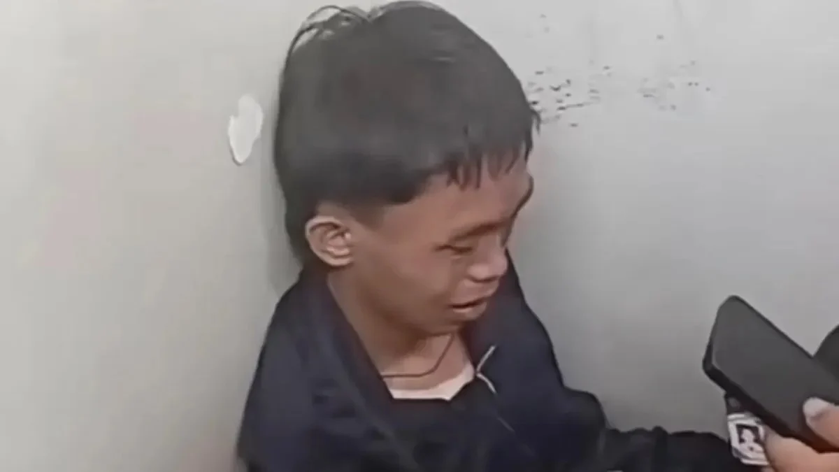 Dua Pelaku Curian Kendaraan Motor Dihajar Massa di Depok Dua Pelaku Curian Kendaraan Motor Dihajar Massa di Depok