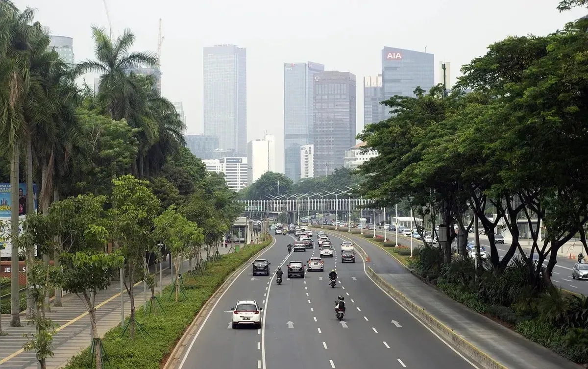 Kondisi Musim Hujan yang Tertunda dan Dampaknya bagi Kesehatan Warga Jakarta Kondisi Musim Hujan yang Tertunda dan Dampaknya bagi Kesehatan Warga Jakarta