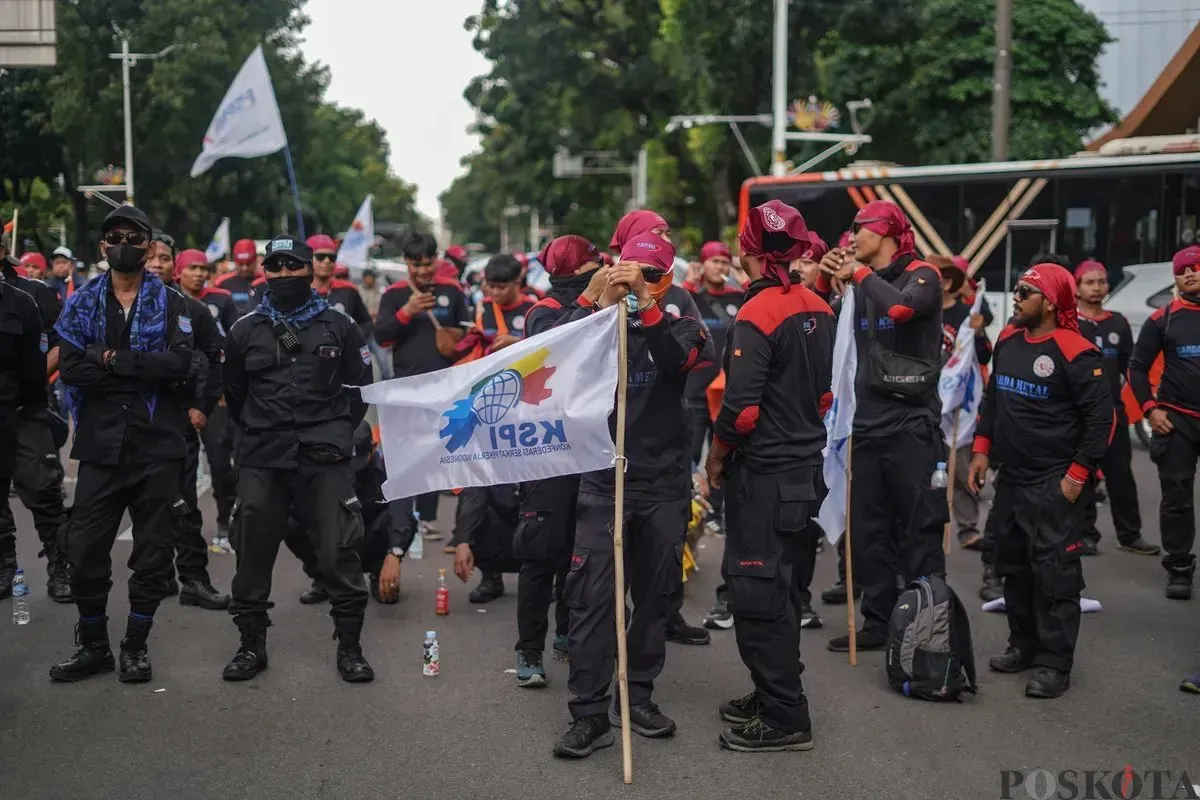 Aksi Buruh Hari Ini: Memahami 11 Tuntutan yang Diperjuangkan Aksi Buruh Hari Ini: Memahami 11 Tuntutan yang Diperjuangkan