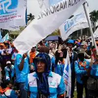 Aksi Buruh di Jakarta Hari Ini: Dimulai Pagi dan Berakhir Siang Aksi Buruh di Jakarta Hari Ini: Dimulai Pagi dan Berakhir Siang