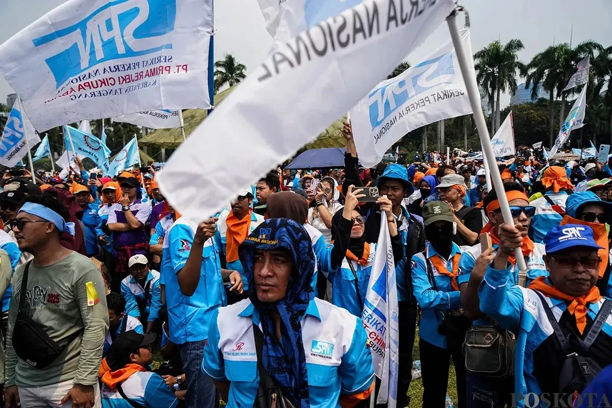 Aksi Buruh di Jakarta Hari Ini: Dimulai Pagi dan Berakhir Siang Aksi Buruh di Jakarta Hari Ini: Dimulai Pagi dan Berakhir Siang