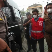 Investigasi Terhadap Pembebasan Bersyarat Kasus Bechi: Apa yang Perlu Diketahui? Investigasi Terhadap Pembebasan Bersyarat Kasus Bechi: Apa yang Perlu Diketahui?