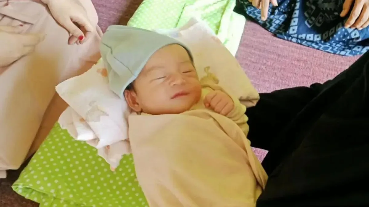 Penemuan Bayi Hidup di Keterasingan Kalisuren Bogor: Kejadian Memukau Warga Penemuan Bayi Hidup di Keterasingan Kalisuren Bogor: Kejadian Memukau Warga