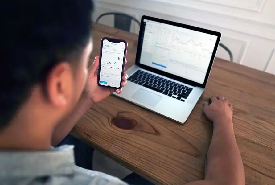 Mereka juga semakin memperhatikan bagaimana lingkungan trading mereka bekerja saat volatilitas meningkat Mereka juga semakin memperhatikan bagaimana lingkungan trading mereka bekerja saat volatilitas meningkat