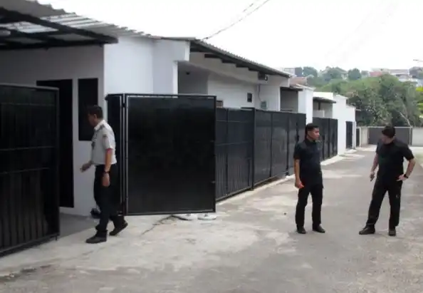 Identitas Narapidana di Lapas Cibinong Terungkap dalam Inspeksi Mendadak Identitas Narapidana di Lapas Cibinong Terungkap dalam Inspeksi Mendadak