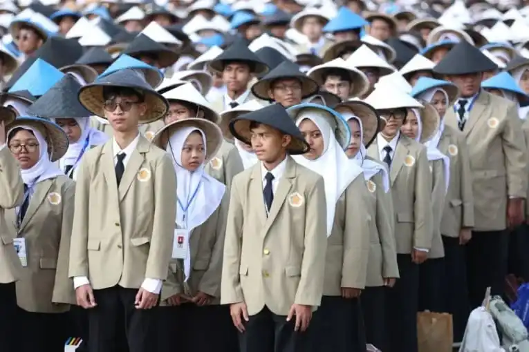 Langkah Menuju Pendidikan Tinggi Gratis di Indonesia: Tantangan dan Harapan