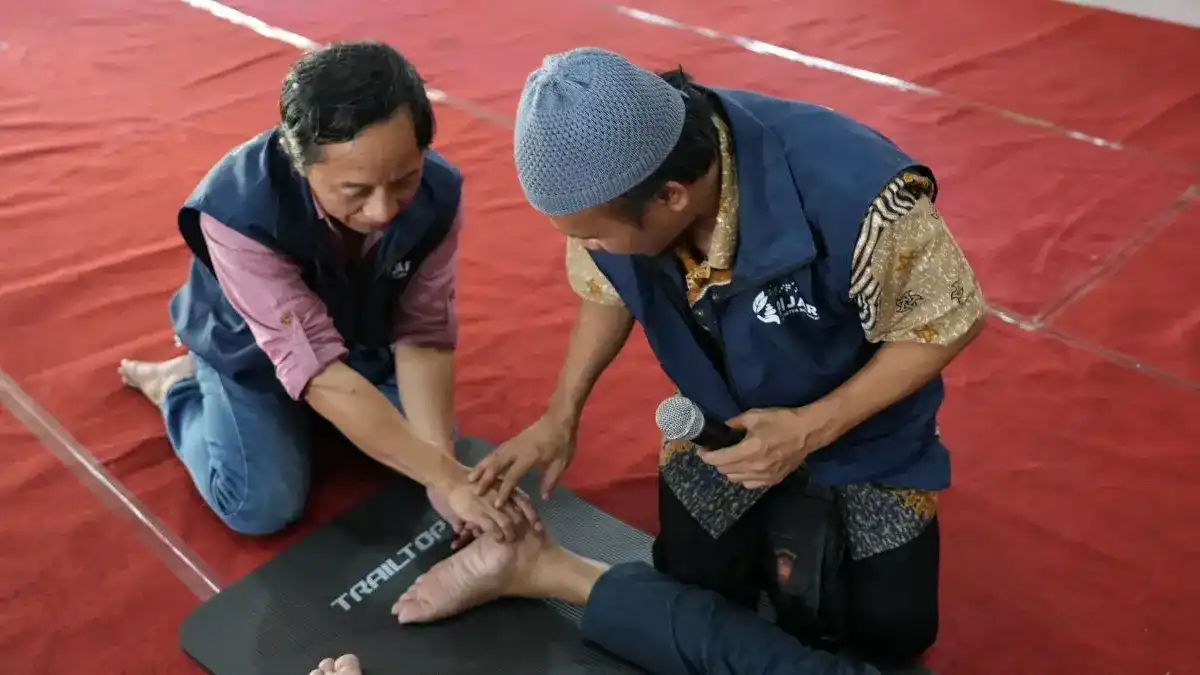 Menjadi Mandiri: Pelatihan Pijat untuk Penyandang Disabilitas Netra Menjadi Mandiri: Pelatihan Pijat untuk Penyandang Disabilitas Netra