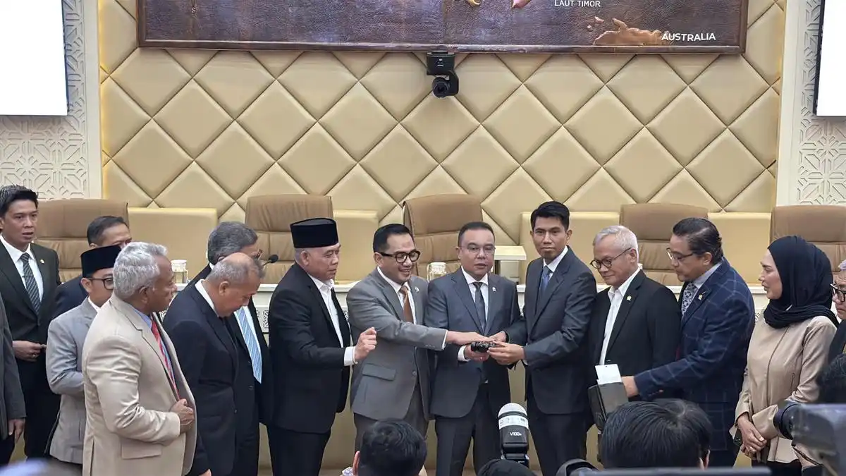 Bahtra Banong Pimpin Panja RUU Pemilu, Komisi II DPR Siapkan Partisipasi Publik
