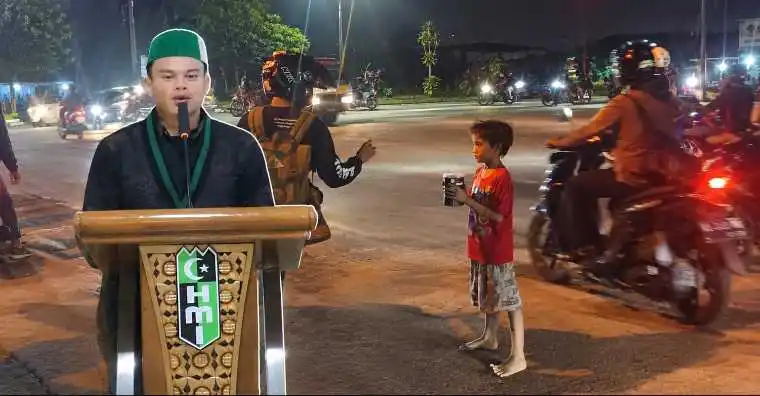 Desakan HMI Kubu Raya atas Dugaan Anak Mengemis hingga Tengah Malam di Tol 2 Desakan HMI Kubu Raya atas Dugaan Anak Mengemis hingga Tengah Malam di Tol 2