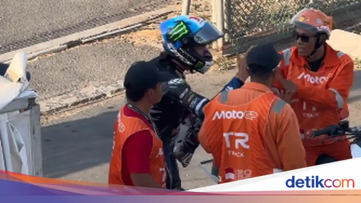 Tindakan tersebut sesuai fungsi petugas dalam mekanisme penanganan pebalap yang mengalami kecelakaan di area lintasan Tindakan tersebut sesuai fungsi petugas dalam mekanisme penanganan pebalap yang mengalami kecelakaan di area lintasan