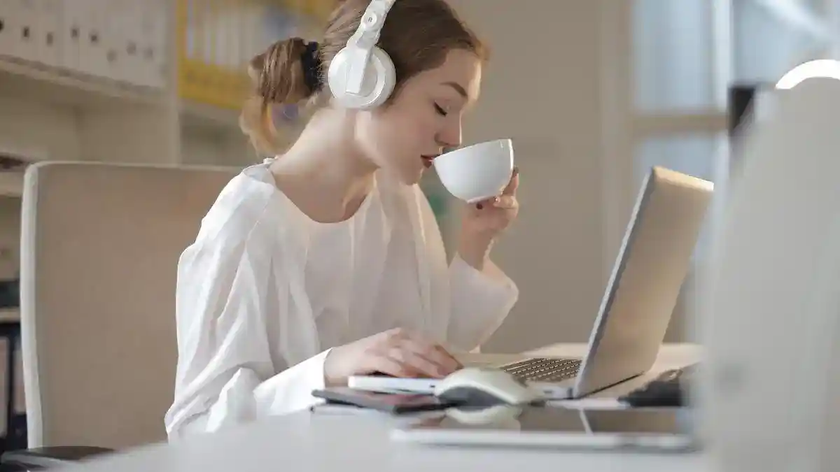 Hari Kesehatan Mental Dunia, Ternyata Musik Membuat Seseorang Merasa Dipahami Hari Kesehatan Mental Dunia, Ternyata Musik Membuat Seseorang Merasa Dipahami