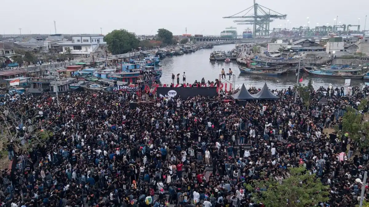 Konser Melankolia Dongker Hadirkan Sistem Tiket Barter Beras dan Buku
