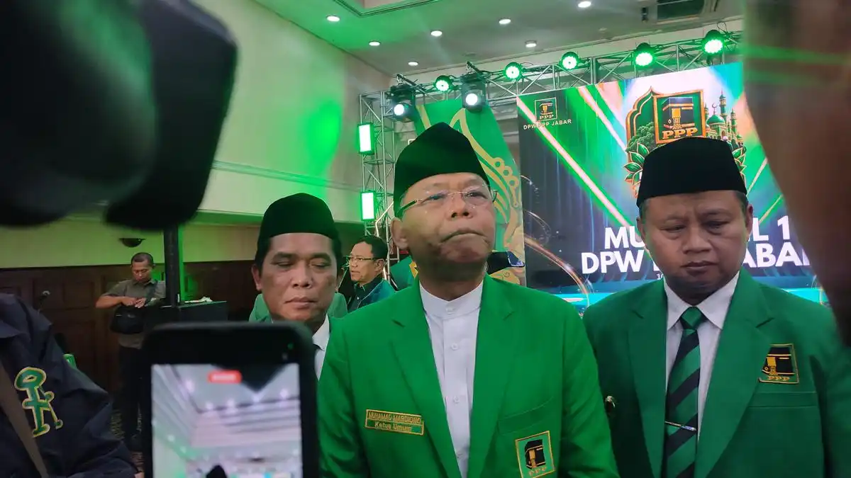 Mardiono Soroti Peran DPR dan MPR dalam Polemik Ijazah Gibran Mardiono Soroti Peran DPR dan MPR dalam Polemik Ijazah Gibran