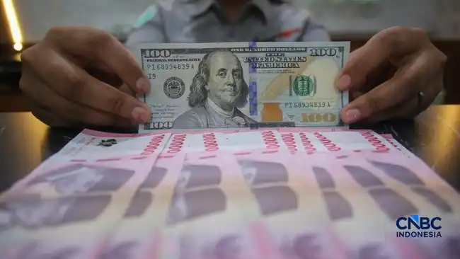 Rupiah Berbalik Tertekan, Dolar AS Menguat di Tengah Gejolak Global