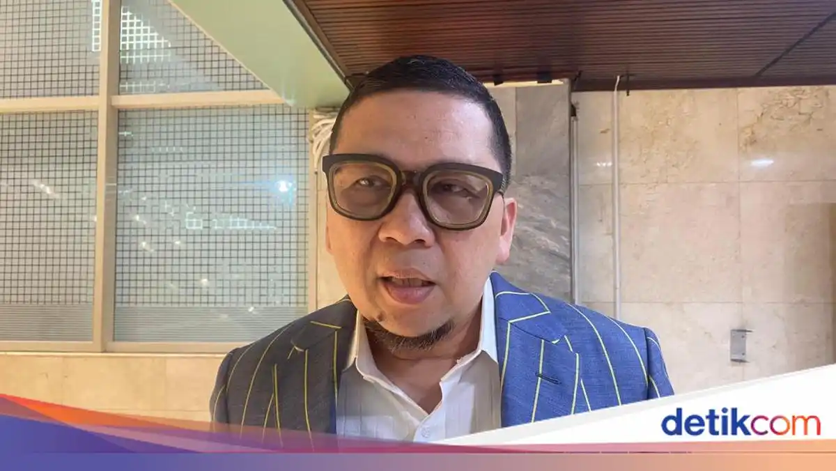 Ahmad Doli Kurnia Ungkap Kejanggalan Pasal 18 Ayat 3 PKPU Nomor 19 Tahun 2023 Ahmad Doli Kurnia Ungkap Kejanggalan Pasal 18 Ayat 3 PKPU Nomor 19 Tahun 2023