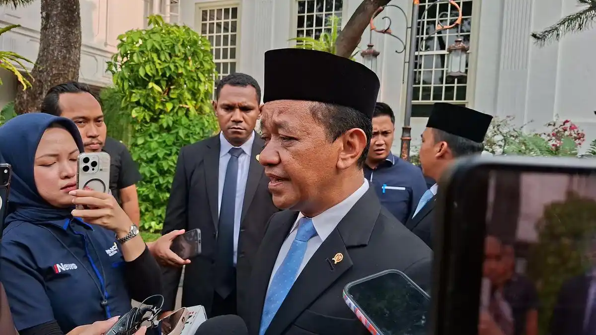 Bahlil Ungkap Diplomasi Mencari Pasokan Minyak Mentah di Tengah Gejolak Geopolitik Bahlil Ungkap Diplomasi Mencari Pasokan Minyak Mentah di Tengah Gejolak Geopolitik