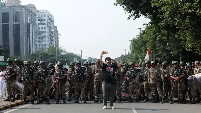Protes Revisi Daftar Pemilih Memanas, Delhi Tutup Enam Stasiun Metro Protes Revisi Daftar Pemilih Memanas, Delhi Tutup Enam Stasiun Metro