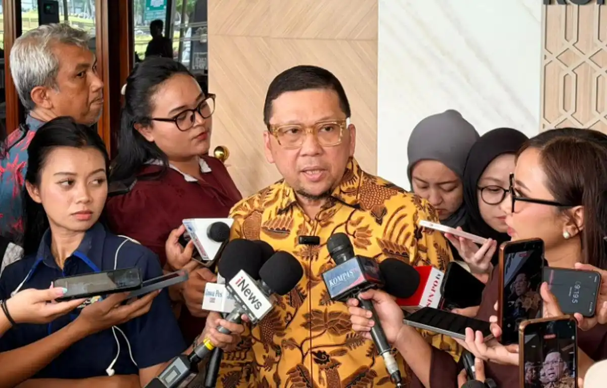 Polemik Pasal 18 PKPU: Ahmad Doli Kurnia Merespons Pernyataan Hasyim Asy’ari Polemik Pasal 18 PKPU: Ahmad Doli Kurnia Merespons Pernyataan Hasyim Asy’ari
