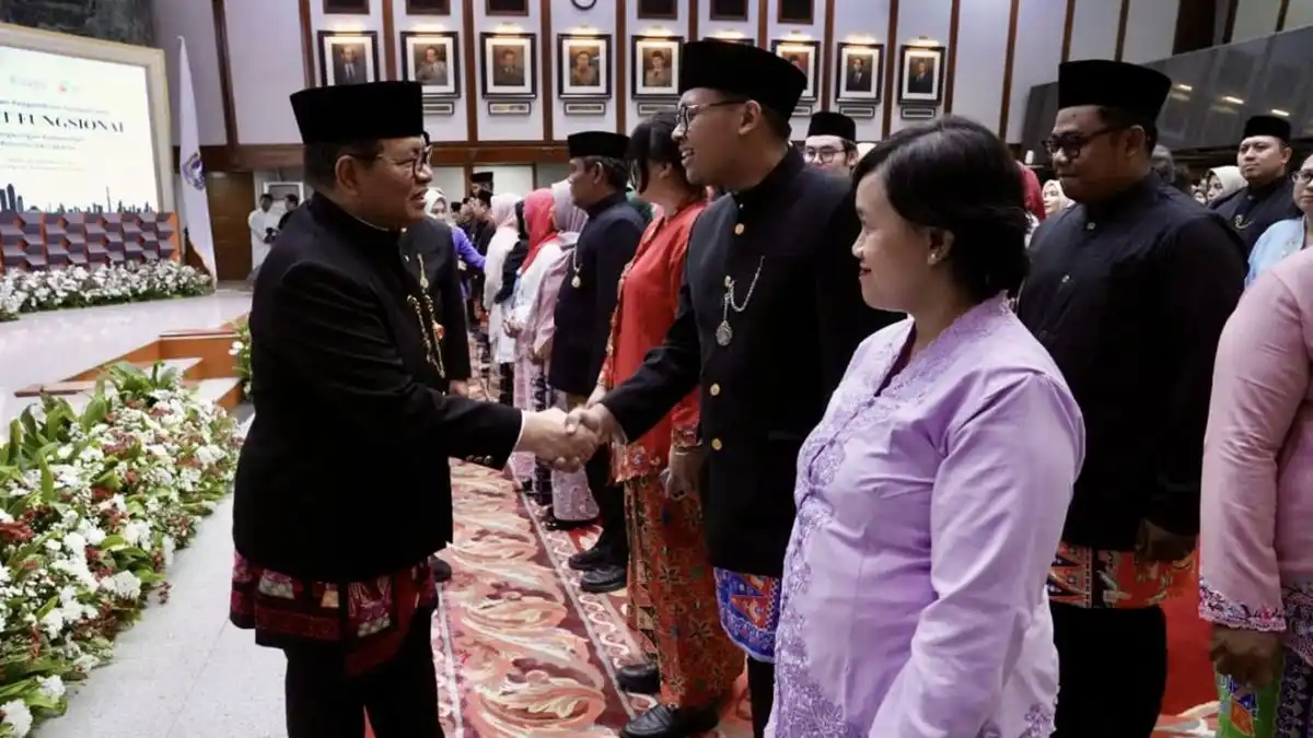 Guru, Akses Pendidikan, dan Penguatan Aparatur dalam Agenda Pembangunan Jakarta