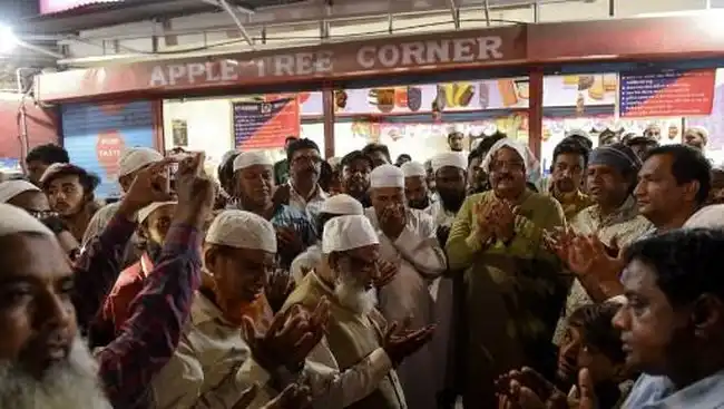 Rencana Penyeragaman Khotbah Jumat di Kashmir Picu Penolakan Ulama dan Politisi Muslim