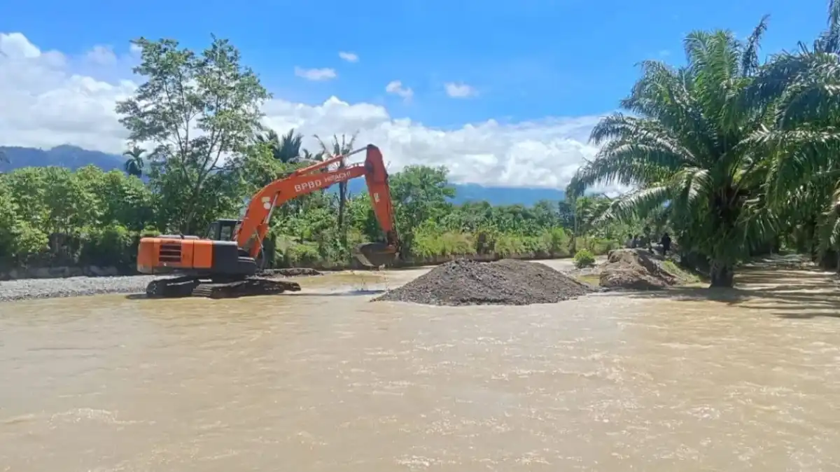 Banjir dan Longsor di Aceh Tenggara Ganggu Jalan Nasional serta Lahan Pertanian