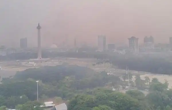 Asap Karhutla Berangsur Menjauh dari Jabodetabek, Udara Jakarta Masih Tak Sehat Asap Karhutla Berangsur Menjauh dari Jabodetabek, Udara Jakarta Masih Tak Sehat