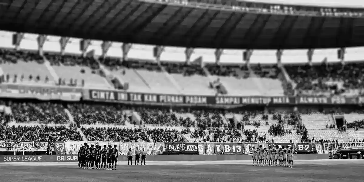 Empat Suporter PSS Sleman Tewas dalam Kecelakaan Saat Menuju Surabaya Empat Suporter PSS Sleman Tewas dalam Kecelakaan Saat Menuju Surabaya