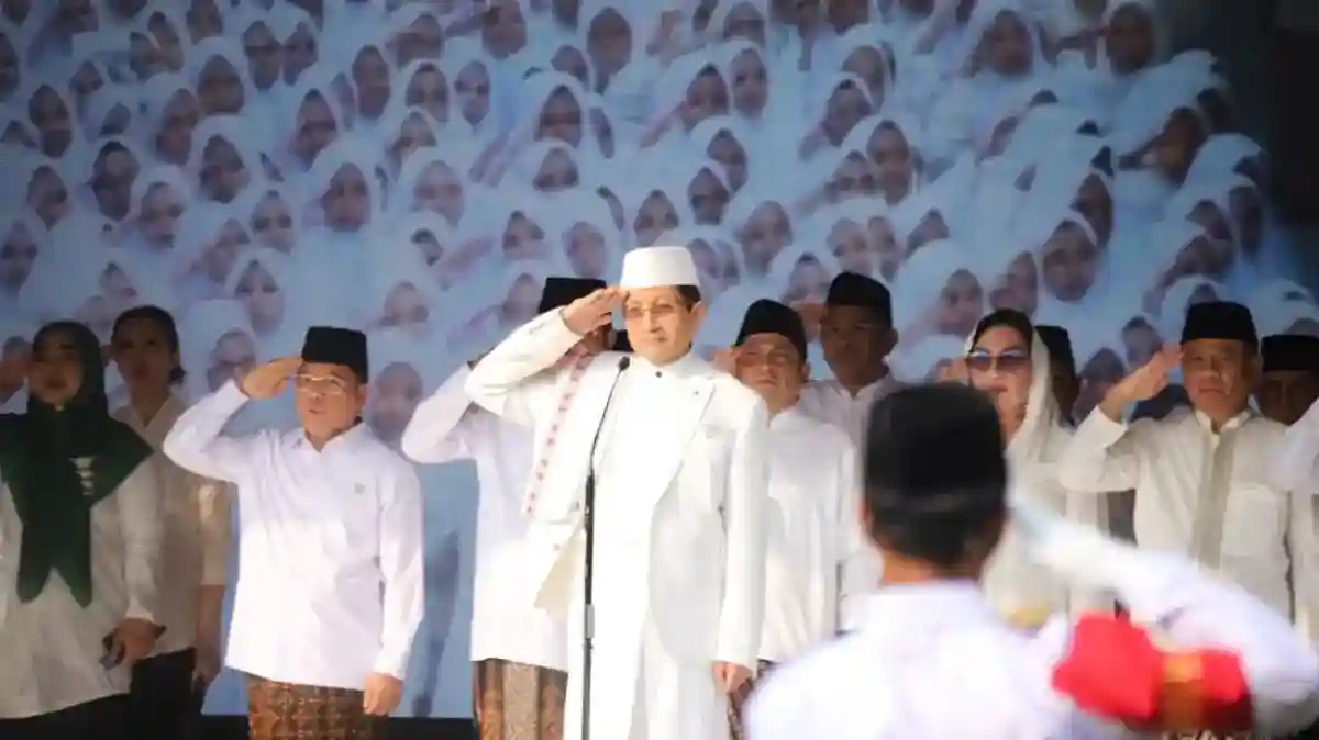 Menag Dukung Pemakaian Sarung dan Peci Sepekan Sekali, dengan Pelaksanaan Sukarela