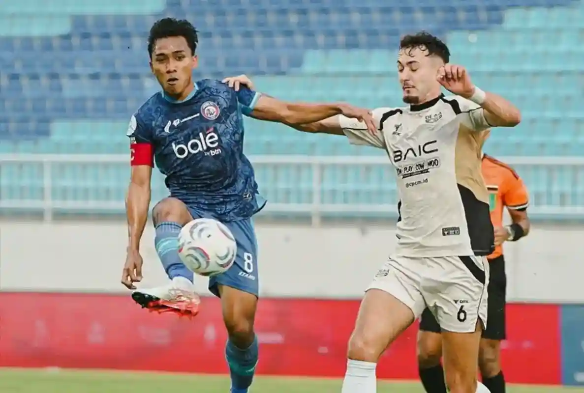Arema Tundukkan Dewa United 4-0 dalam Laga Pekan Ketujuh