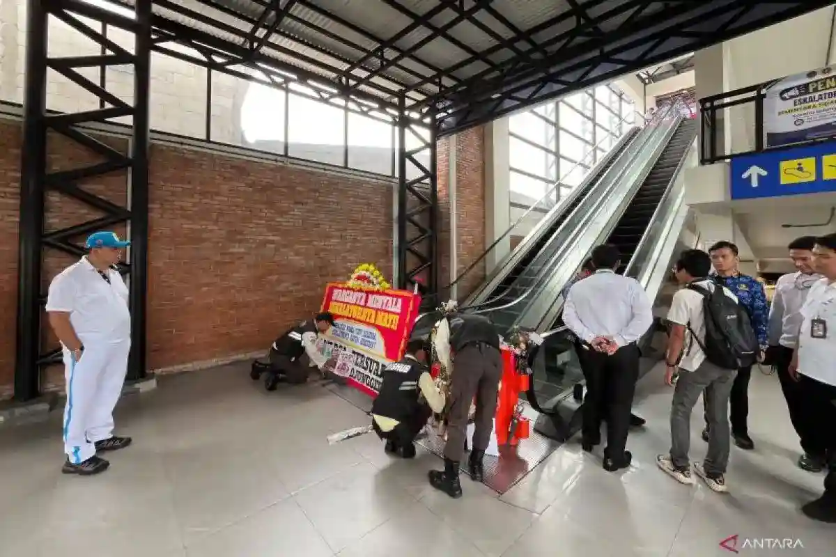 Perbaikan Eskalator Skybridge Bojonggede Dimulai, Ditargetkan Rampung Desember