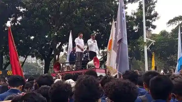 Stafsus Mensesneg Tampung Tuntutan Mahasiswa soal Pimpinan Kementerian Kehutanan