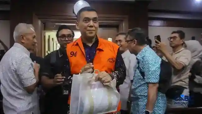 Dakwaan Pemerasan Izin Tinggal WNA: Jaksa Uraikan Peran Silmy Karim dan Aliran Uang
