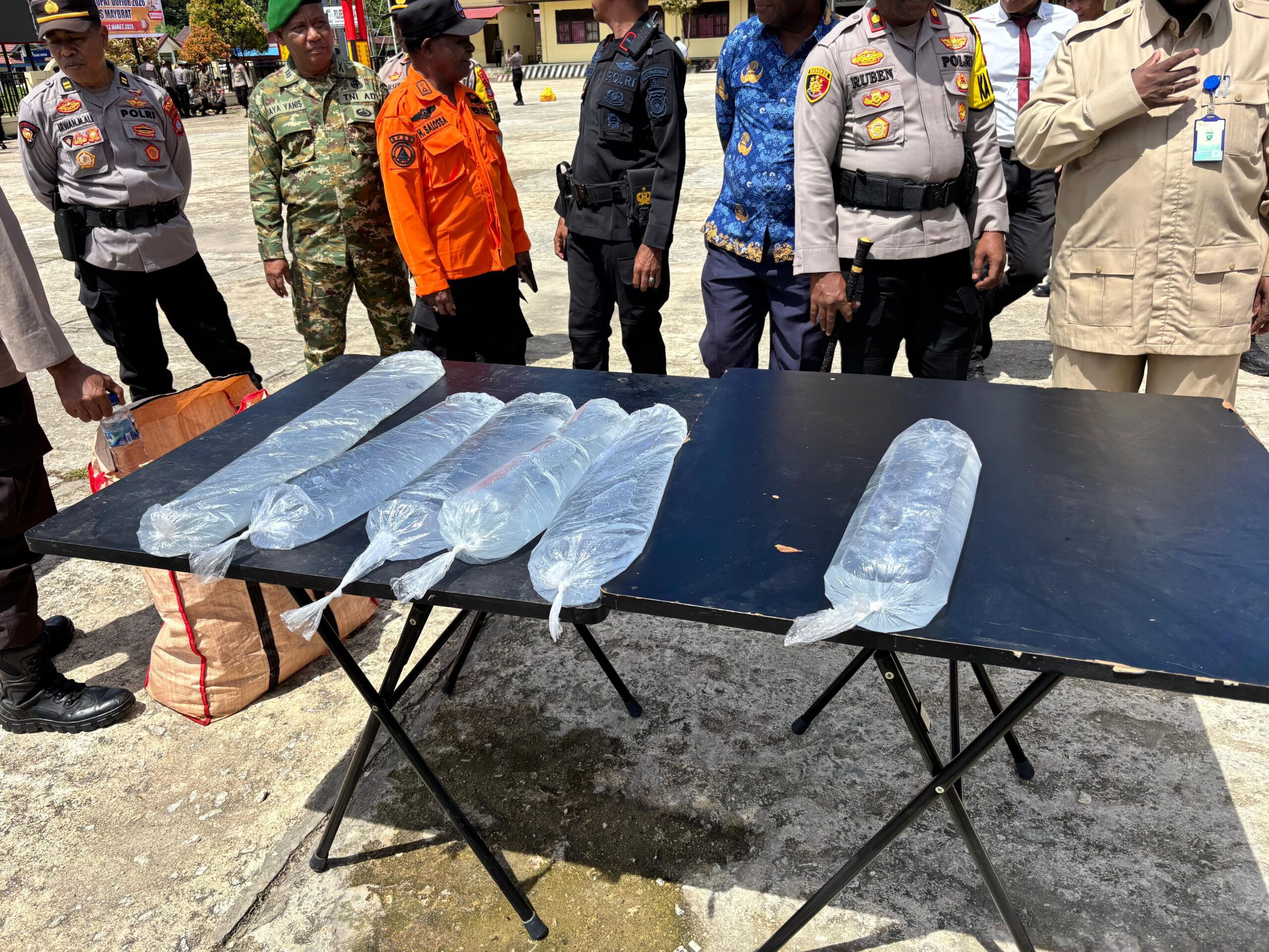 Polres Maybrat Musnahkan Miras Jenis Cap Tikus Hasil Operasi Pekat I Dofior 2026